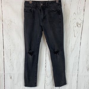 American Eagle distressed jeans